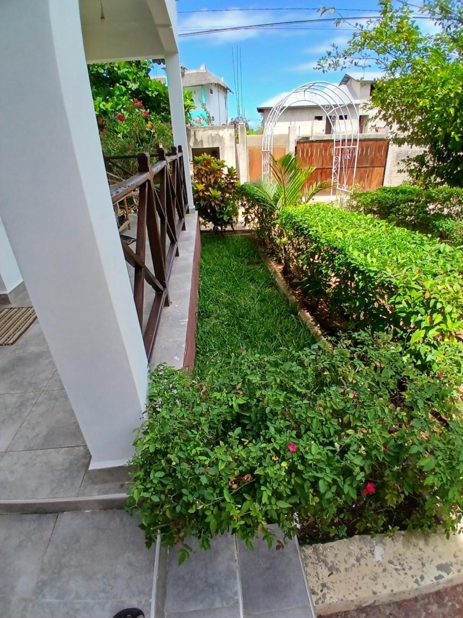 Majani Breeze Villa Nungwi Exterior photo